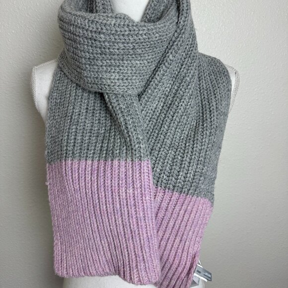 Winter Knit  Scarf  Gray & Pink - Picture 1 of 6